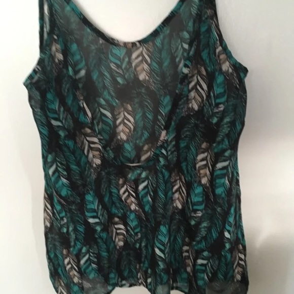 Low Back Tank Top - Picture 2 of 3